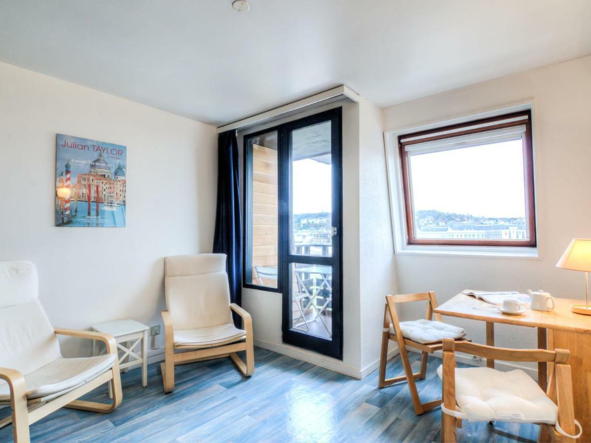Apartment Les Marinas-7 By Interhome Довиль Экстерьер фото